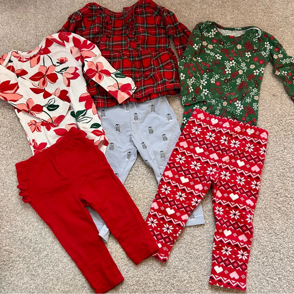 Festive Holidays bundle set - Red, Green, White 18 m
